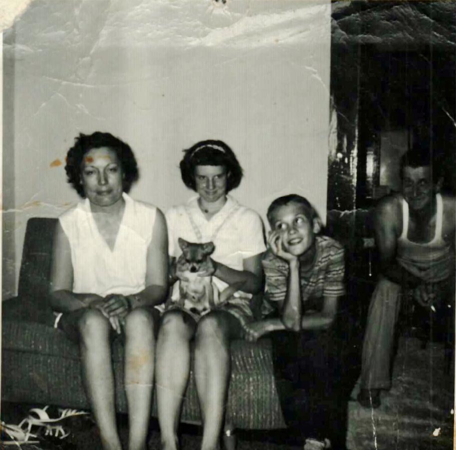 Mary Harris Doan, Pamela Doan, Bobby Lee Kain, and Elmer Doan sitting together, 1959