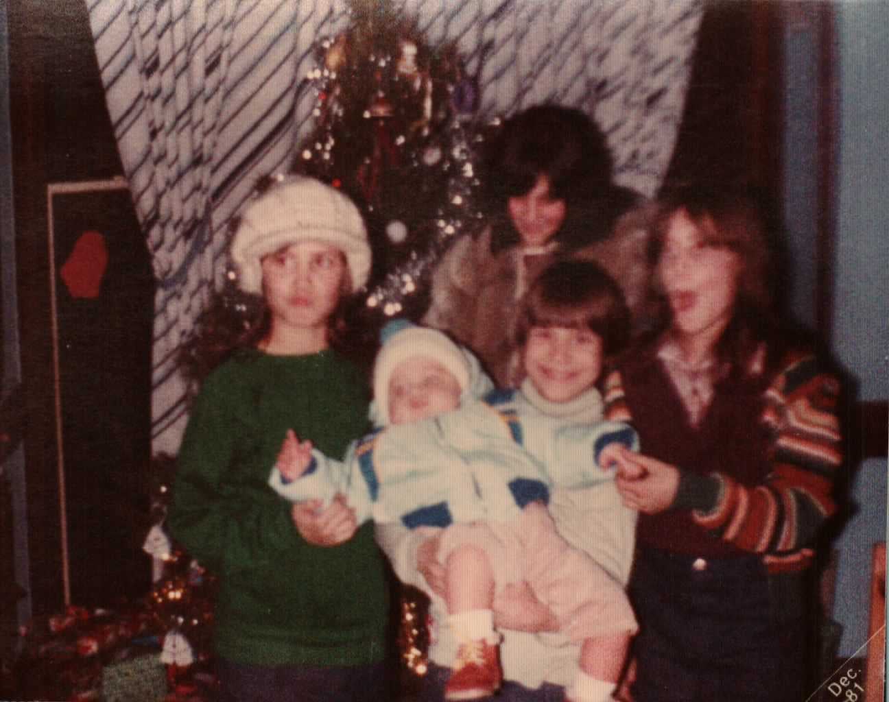 Mae, Amy, Jean & Jody Rogers with Jeremey Miller