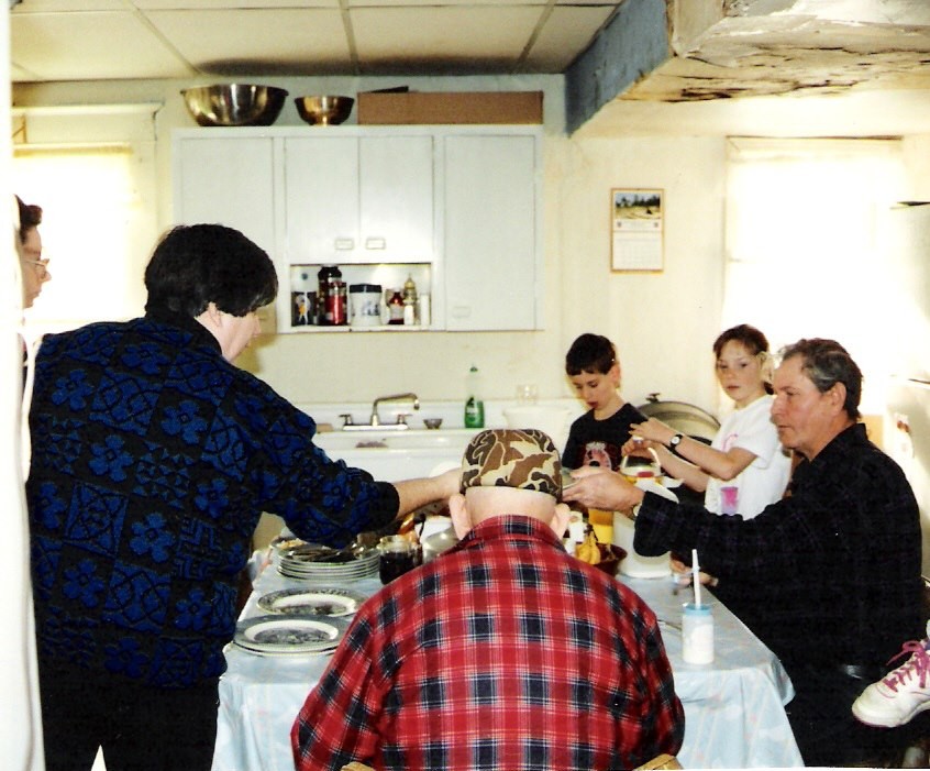 Mischelle, Mom, Nick, Liz, & Dad at Grandpa's house