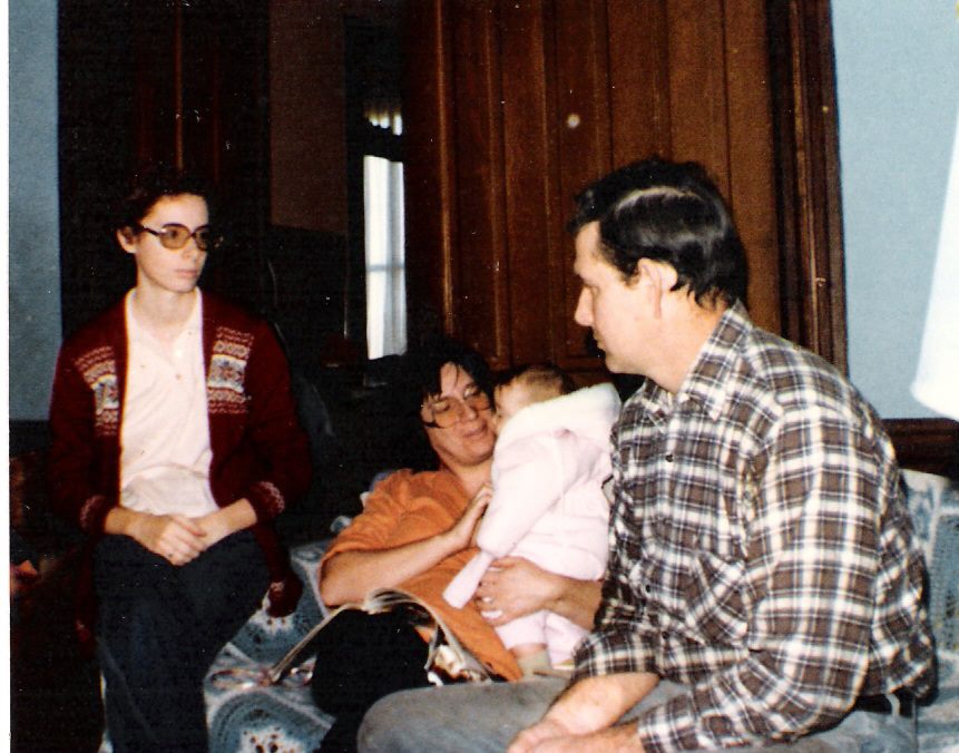 Mischelle & Liz Pulver with Mom & Dad